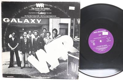 12-дюймовая пластинка WAR Seven Tin Soldiers L331971 MCA 1977 US SoulFunk Б/у