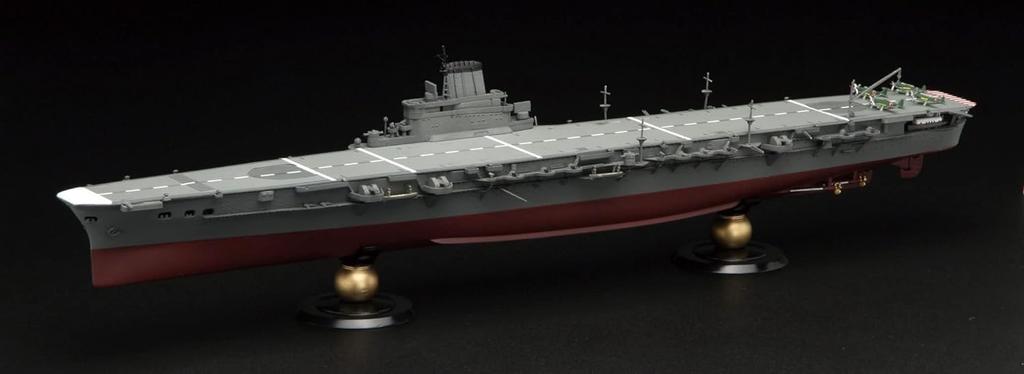 Fujimi 1/700 IJN Aircraft Carrier Taiho Full-Hull Model (Latex Deck) Plastic Model Kit, Display Stand Included