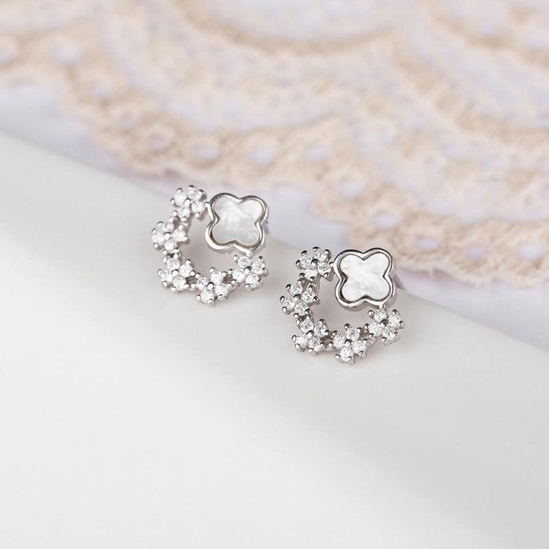 New Sweet Flowers Natural Shells Gentle Temperament Simple Earrings