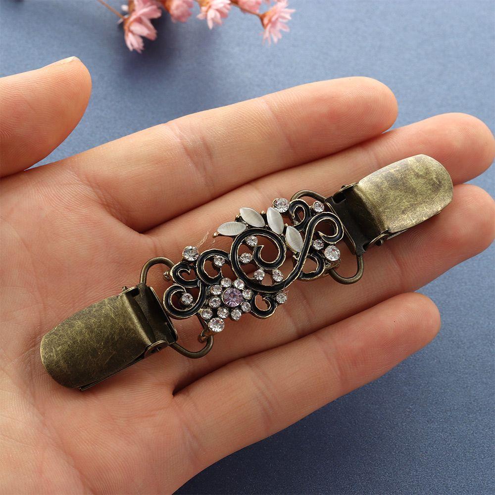 Trendy Crystal Winter Retro Shawl Brooch Sweater Blouse Pin Duck Clip Clasps Cardigan Clip