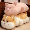 Милая подушка-животное, лежащая на животе, мягкая милая собака сиба-ину, розовая свинья, плюшевая игрушка-кукла, девочка, обнимающая спящего кролика