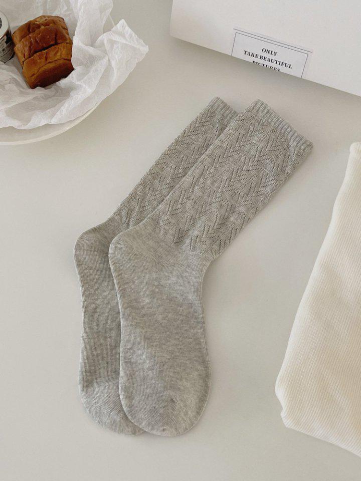 Трендовые весенне-осенние ажурные гольфы до середины икры - Ретро стиль, стройнящие, однотонные.