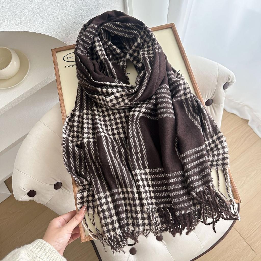 Retro Autumn and Winter British Scarf Women's High End Plaid Thickened Warm Scarf Couple Student Shawl Windproof