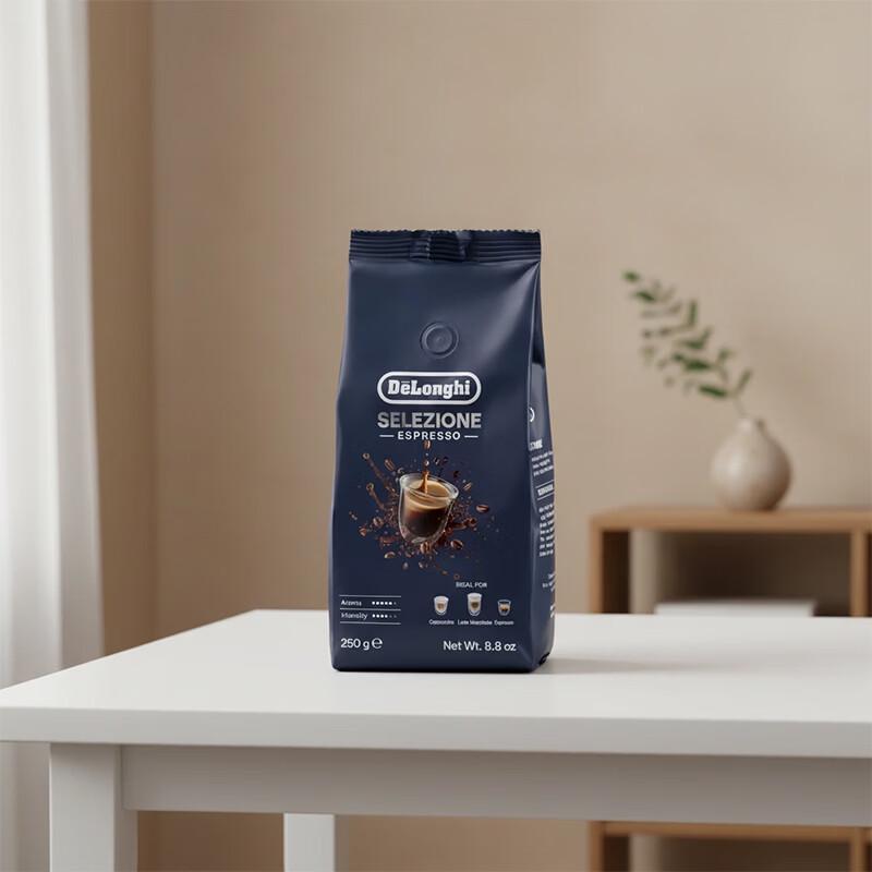 Delonghi Выбранные кофейные зерна для эспрессо - Смесь Арабики и Робусты 250 г штекер CN (адаптер в комплекте)