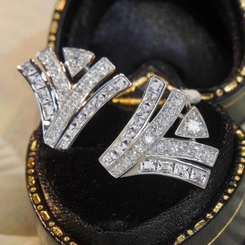 Роскошные геометрические серьги-гвоздики Huitan с блестящими кубическими цирконами, модные аксессуары для ушей, изящные аксессуары