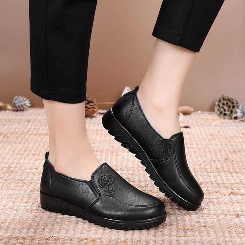 Spring Soft Soled Loafers Black Leather Shoes Anti-Slip Casual Shoes Women's Comfortable Work Shoes Flats Sneakers