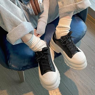 Женская обувь – Кроссовки