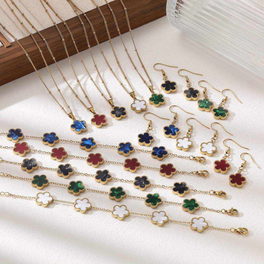 Trendy Five-Leaf Clover Jewelry Set: Necklace, Earrings & Bracelet In Luxury Lace Design