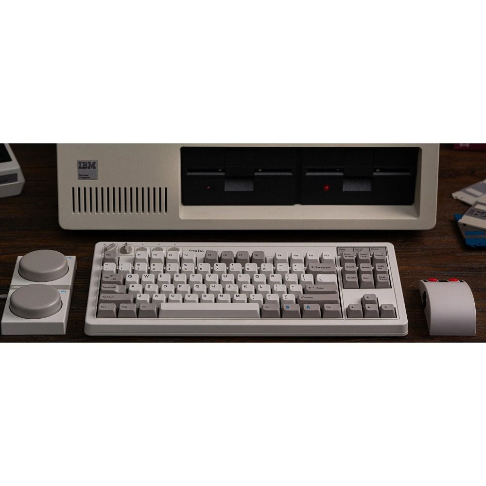 8BitDo Retro Mechanical Keyboard Bluetooth 2.4G
