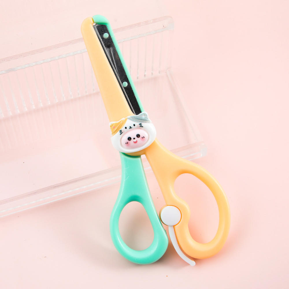 1Pcs Loop Scissors Colorful Grip Scissors Loop Handle Self-Opening Scissors Adaptive Cutting Scissors for Children Adults
