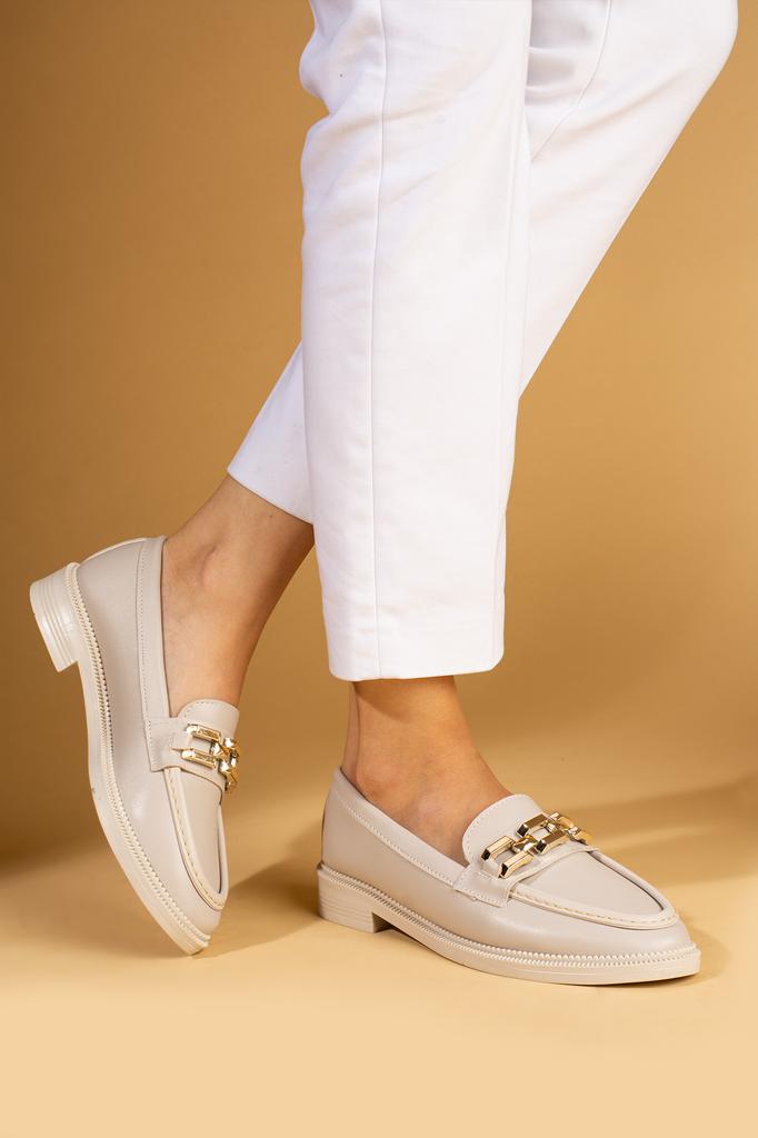 Женские лоферы на удобной подошве с цепочкой 001-5000-24