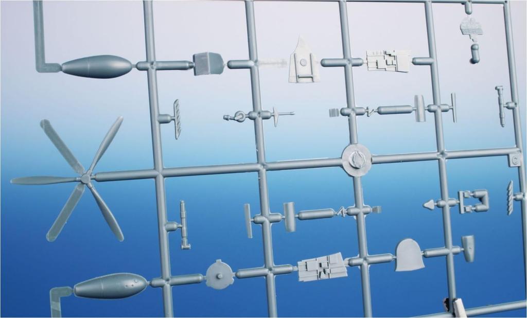 Специальный хобби Американский истребитель Curtiss Warhawk Operation Torch Пластиковая модель SH72493 1/72 P-40F/L