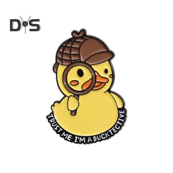 Значок в виде утёнка из мультфильма, украшение в виде животного, брошь из сплава, шляпа, шарф, сумка, украшение на лацкан, булавка, подарок на день рождения, выпускной, Рождество