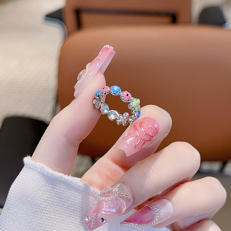 Кольцо в стиле ретро с цветными цветами и звездами, высококлассное открытое кольцо, нишевый дизайн, регулируемое, персонализированное ручное украшение