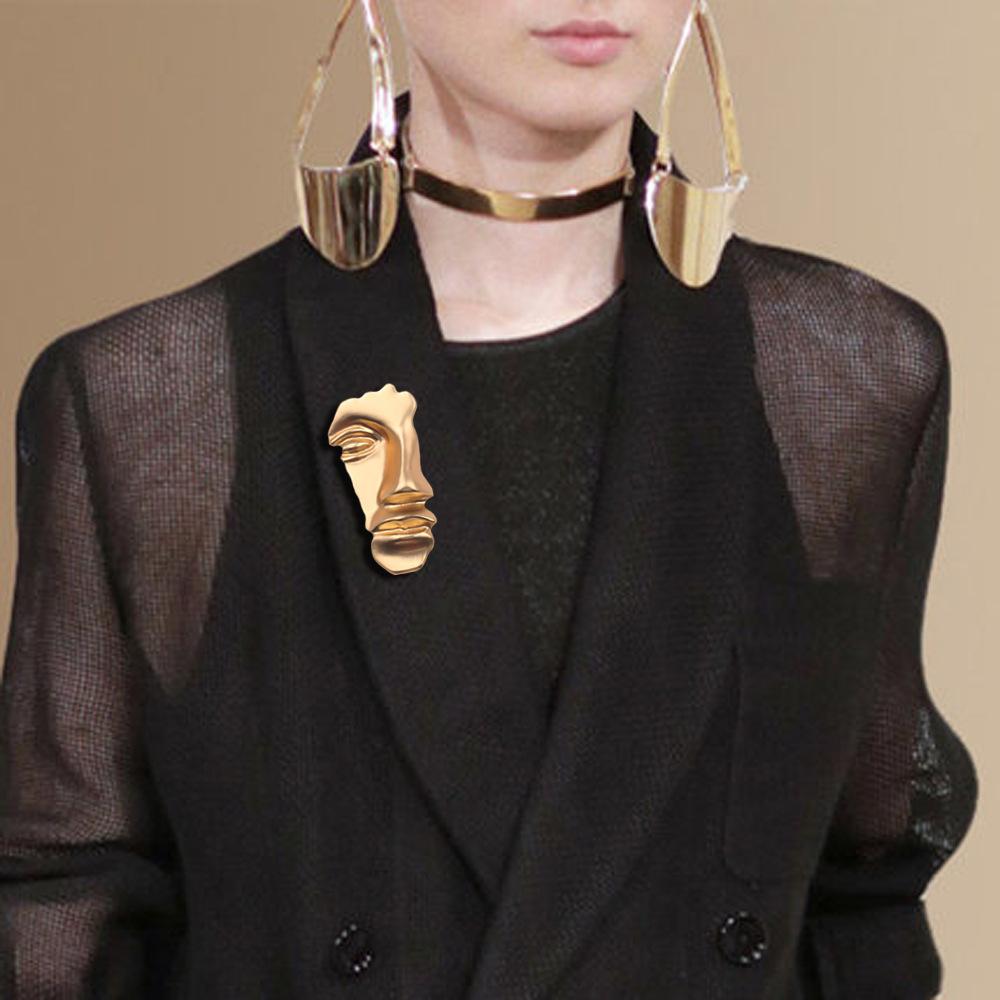 Half-Face Brooch Metal Badge Costume Accessory
