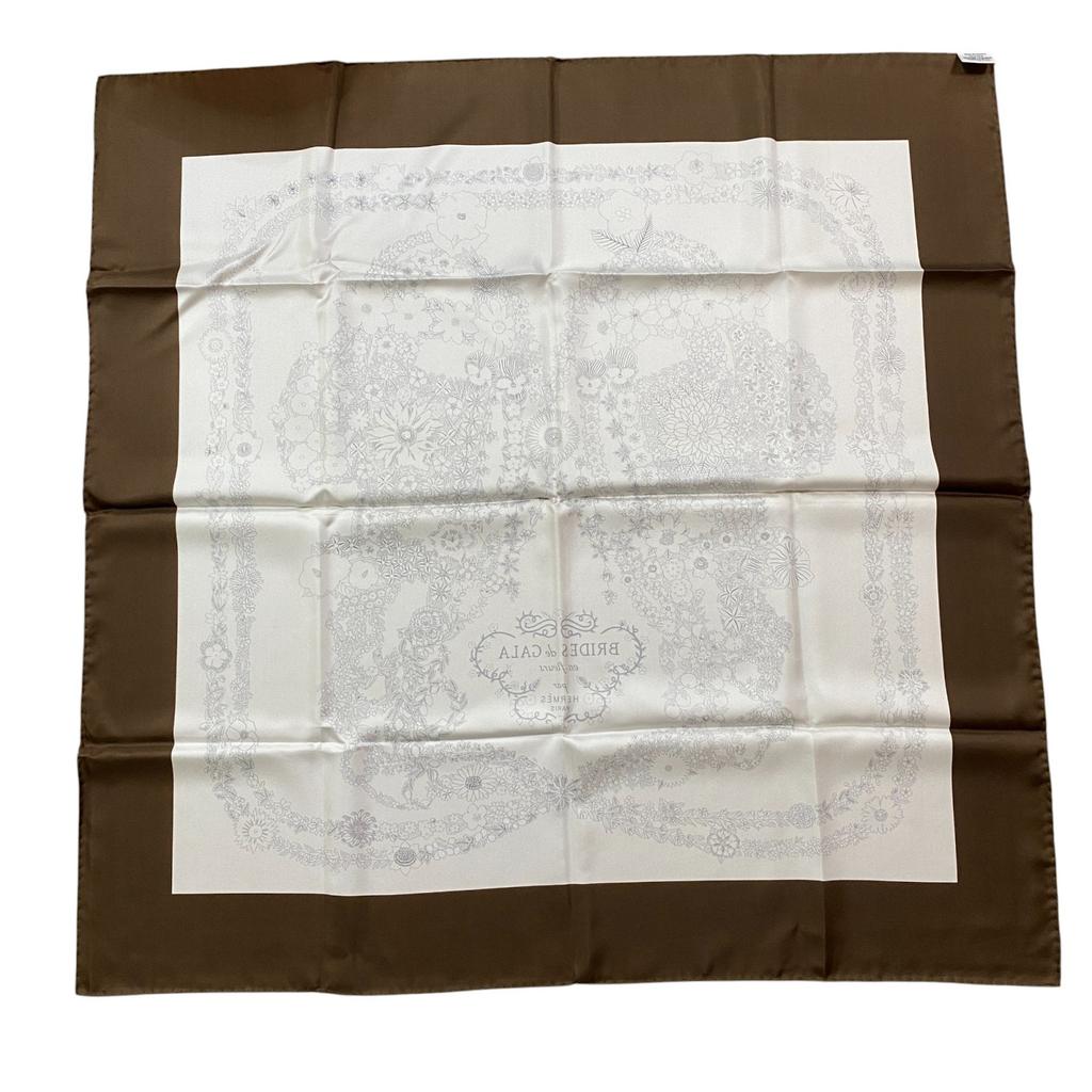 Подержанный Шарф HERMES многоцветный шелк Женский