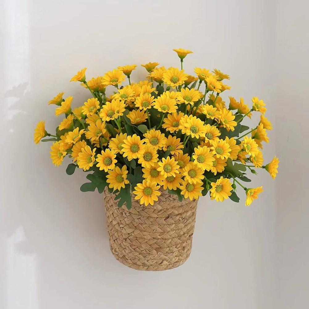 Realistic Appearance Silk Chamomile Daisy Delicate Petals