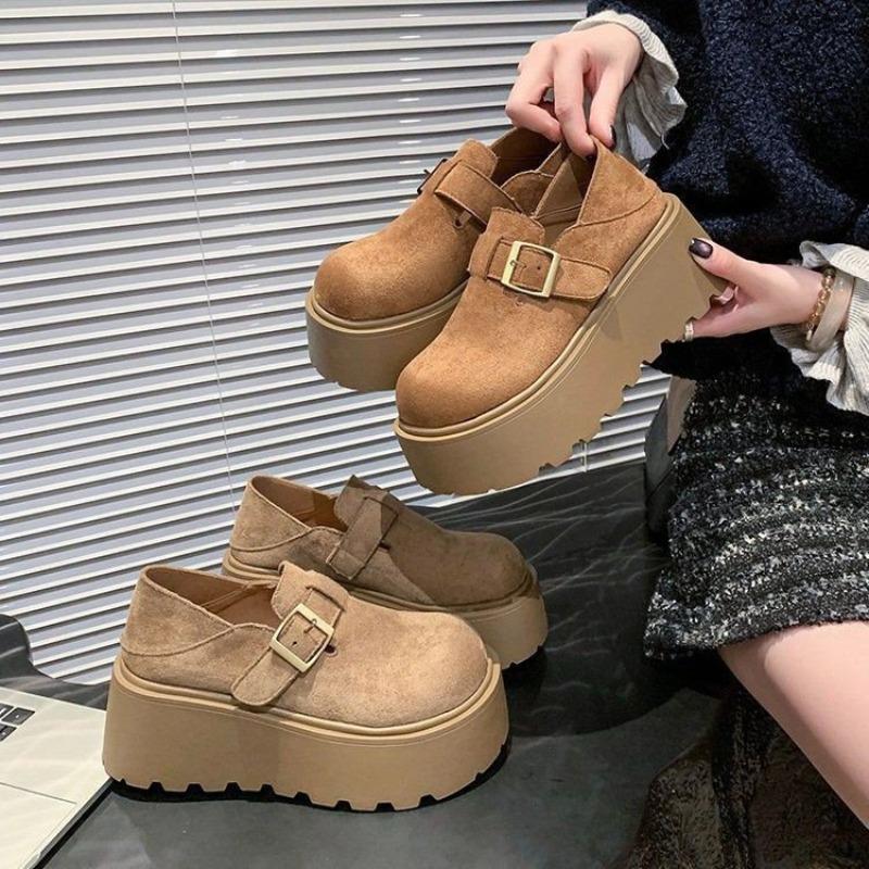 Retro Thick-soled All-inclusive Women's New Autumn Models, Small People Gain Height and Pedal Loafers.