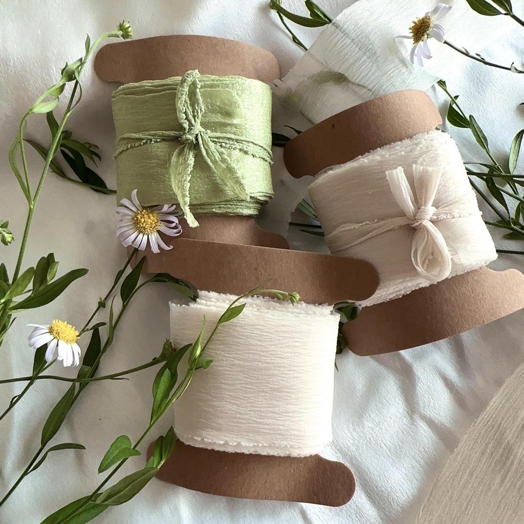 1 рулон шелковой ленты с рваными краями и необработанными краями(1 рулон = 4 см * 5 м) DIY Рождественские свадебные приглашения Упаковка Партия Цветочный букет Подарочная упаковка Декор