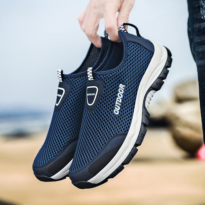 Fashion Summer Mesh Men Sports Shoes Light Men Sneakers Anti Slip Mountaineering Water Shoes Breathable Slip-on Shoes Comfortable Loafer