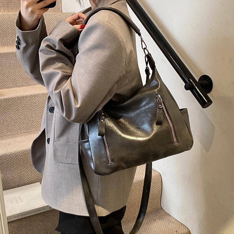 Textured Large-capacity Multi-zipper Bag 2025 New Autumn and Winter Casual Simple Shoulder Commuter Tote Messenger Women's Bag