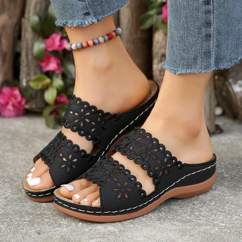 Модные повседневные тапочки 2024 года, лето, новые простые полевые цветочные однолинейные тапочки с удобным наклонным каблуком, повседневные женские тапочки Traf