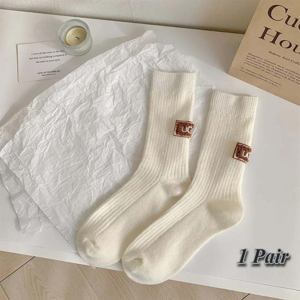 1 пара зимних однотонных бархатных утолщенных махровых носков, разноцветные носки средней длины до икры с вышитым логотипом, теплые, повседневные хлопковые носки