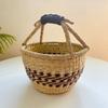 eaweed Handmade woven picnic basket for storing fruits and vegetables, Cosmetics kitchen organizer flower girl basket