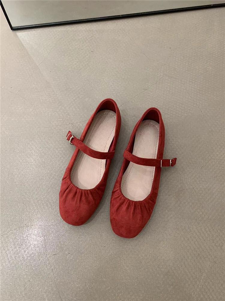 Нежные волшебные туфли Мэри Джейн женские 2024 новые французские элегантные плиссированные балетки с круглым носком и неглубоким горлом