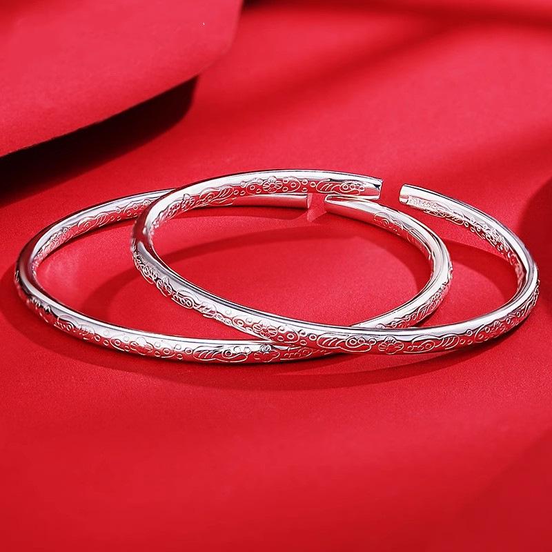 Серебряный богемный браслет-манжета из мельхиора – Модный аксессуар в этническом стиле для подруг.