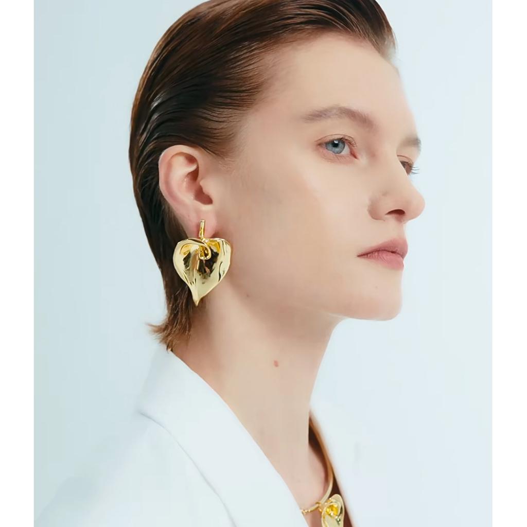 Серьги-гвоздики Light Luxury Heavy Industry с белой эмалью в виде цветка каллы, женские, литературные, большие, из медного золота 489 пробы