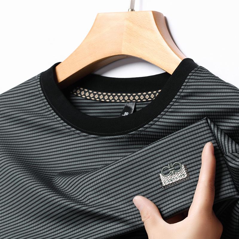 Мужской полосатый свитшот с длинным рукавом и круглым вырезом для весны и осени