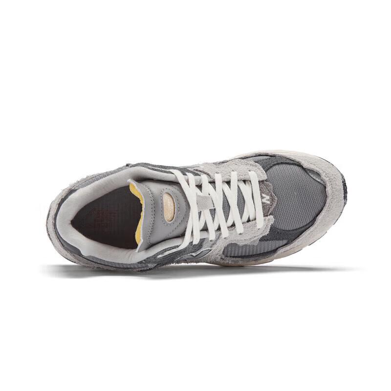 New Balance Ретро-кроссовки в повседневном стиле серии 2002R