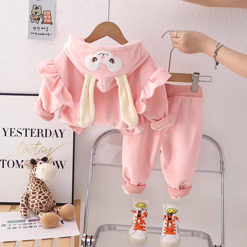 Spring 2025 Fashion: Girls' Sporty Two-Piece Sweatshirt Set