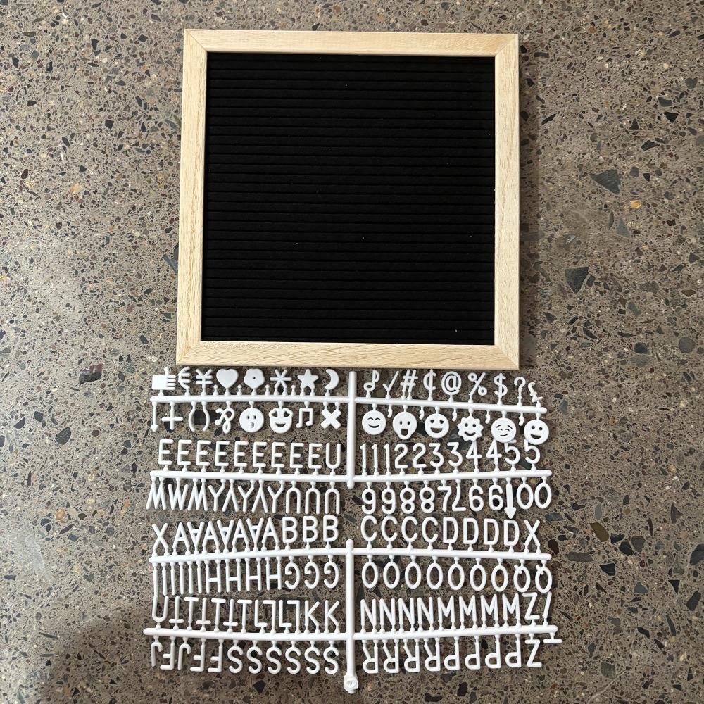 Multifunctional Wooden Letter Message Board Changeable Symbols Home Decorations Felt Letter Board 10x10 Inch Blackboard Home