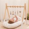 Okawari Home Gray Baby Gym Деревянная коляска Игрушка в комплекте Кровать Подвесной игровой тренажер Обучающий набор игрушек Предмет Комната Подарок для ребенка Подарок на день рождения новорожденному Подарок