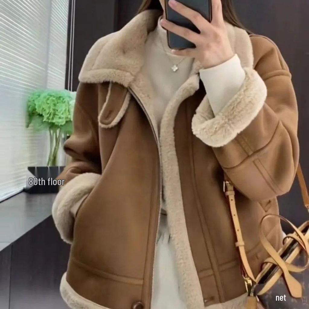 Lambswool Leather Fur Women's Motorcycle Jacket - Thickened Plush Cotton-Padded Coat for Autumn/Winter 2023