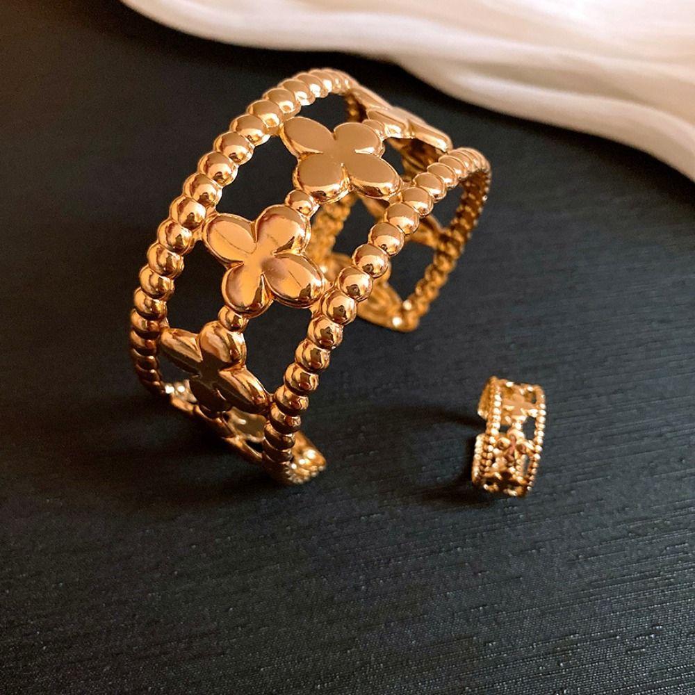 Clover Shaped Flower Cuff Bangle Exquisite Open Bracelet Fashion Hollow Flower Bangle  Girls