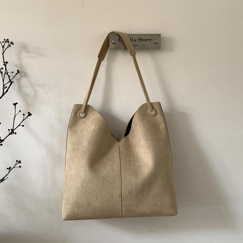 Замшевая сумка женская большой вместимости 2025 новая осень и зима универсальная повседневная на плечо ретро сумка для поездок сумка-тоут