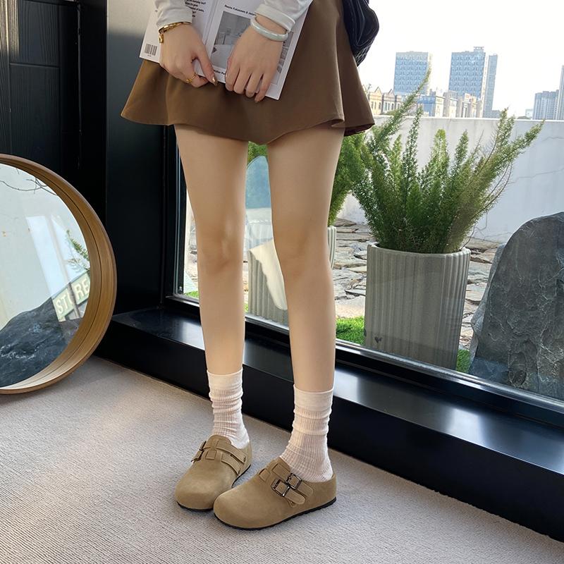 Модные дизайнерские женские замшевые мюли с закрытой пяткой, регулируемой пряжкой, слипоны, повседневные, мягкие внутри, обувь на танкетке, шлепанцы без задника для ходьбы