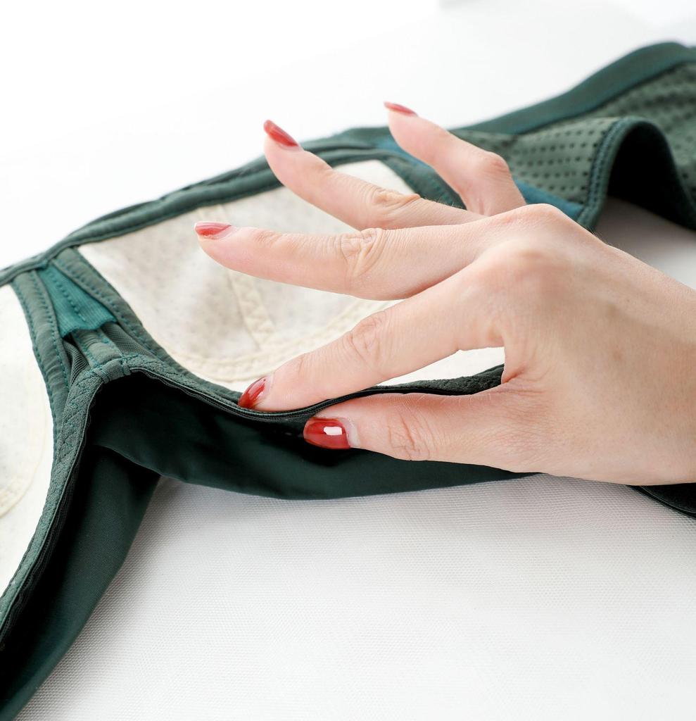 Бюстгальтер больших размеров с полной чашкой без косточек для приподнятого и минималистичного образа