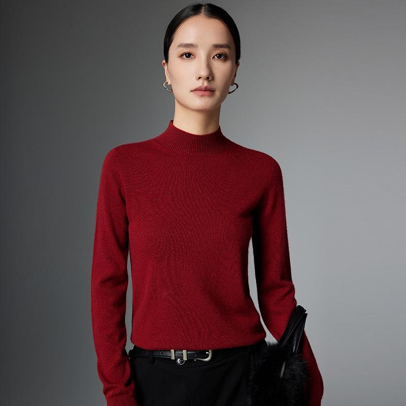 Women's High Neck Cashmere Knit Sweater: Warm, Versatile, Solid Color Pullover for Autumn and Winter.