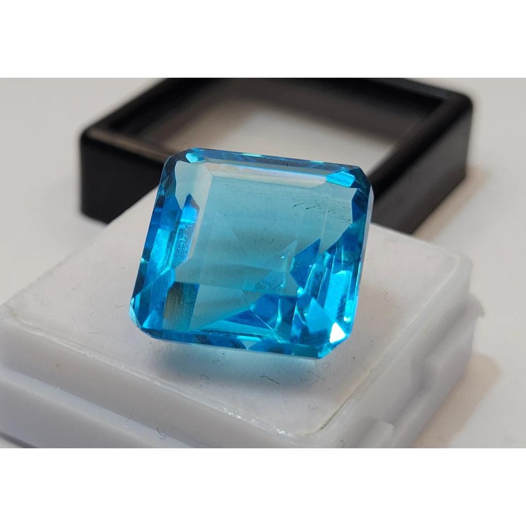 Natural Swiss Blue Topaz 18 Ct Square Cut Stunning Loose Gemstone