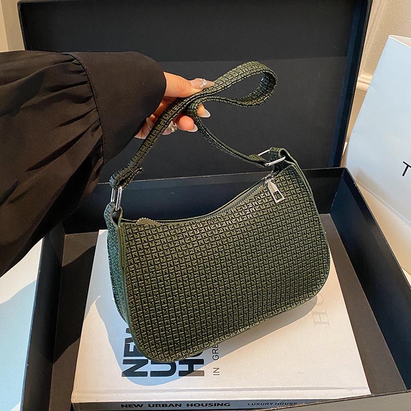 Однотонная повседневная и легкая новая женская сумочка летняя популярная портативная на плечо подмышку