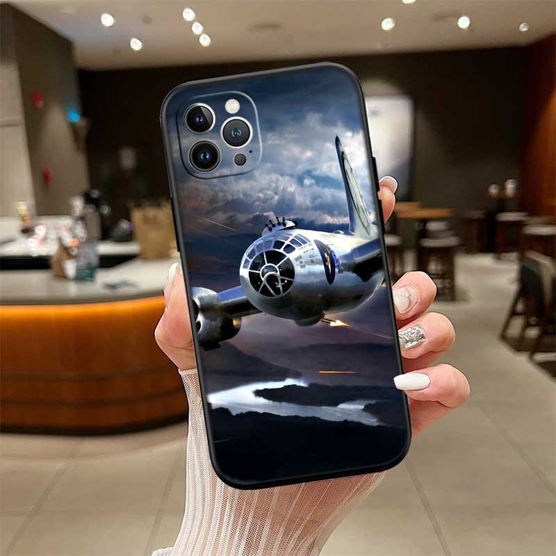 RE56 Стратегический бомбардировщик Чехол для Samsung M06 M15 M16 M35 M55 M56 A36 A42 A50 A50S A51 A52 A32 A33 A05 A05S A06 A16 A20