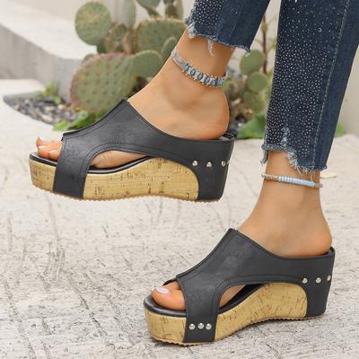 Ретро туфли на танкетке с открытым носком женские новые летние римские толстые тапочки женские повседневные открытые босоножки на танкетке с заклепками женские