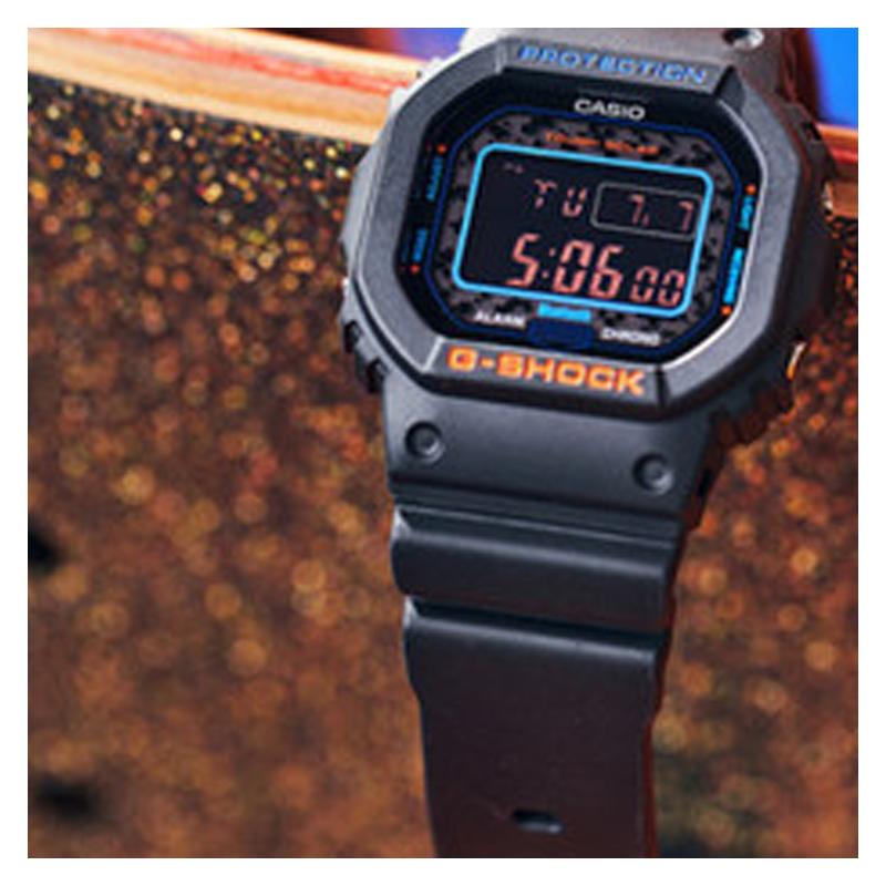 Casio Персонализированные часы CITY BATTLE Тема Специально персонализированная «Городской неоновый сон Куб» Коробка для часов Кварцевый механизм Японский и корейский GW-B5600CT-1PRT
