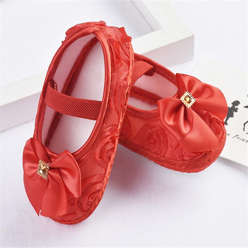 Детская обувь с кружевом и бантом для девочек, модные детские первые ходунки, обувь для новорожденных, летняя и весенняя обувь для маленьких девочек