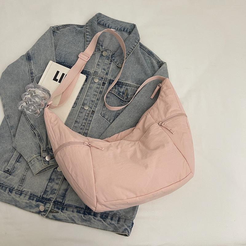 Popular winter new women's large-capacity dumpling bag light crossbody shoulder underarm bag simple classic crossbody bag