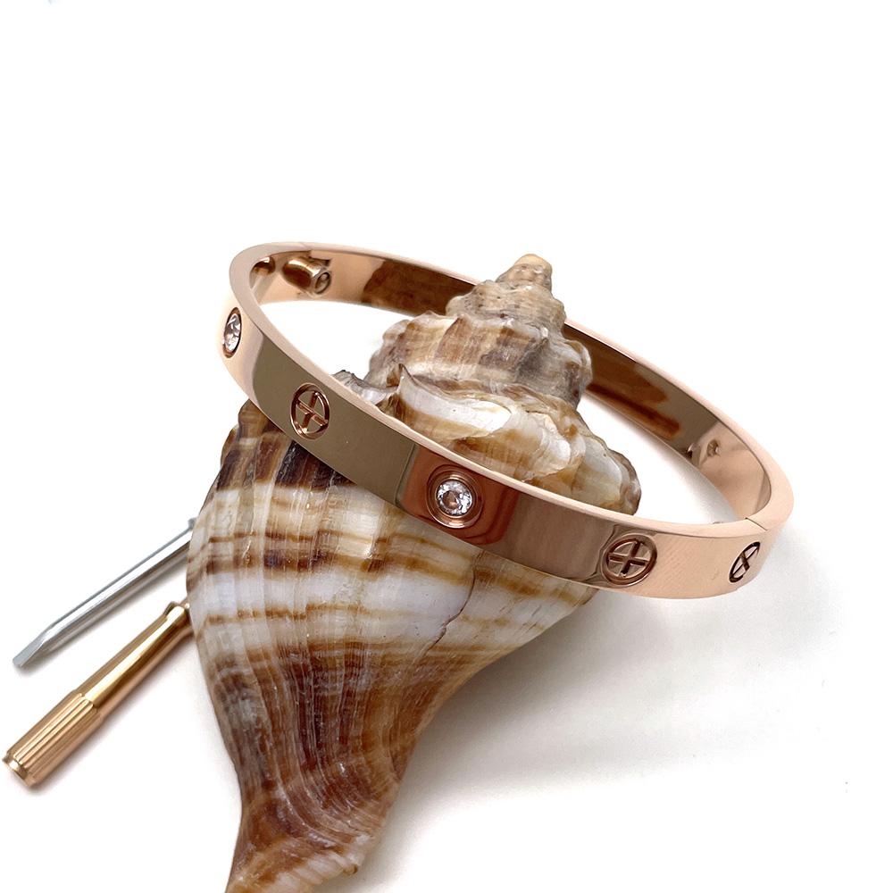 Ювелирные изделия от люксовых брендов Мода Нержавеющая сталь крест Подвеска Люксовые украшения LOVE Браслет ВИНТОВЫЕ Браслеты Подарок для пары